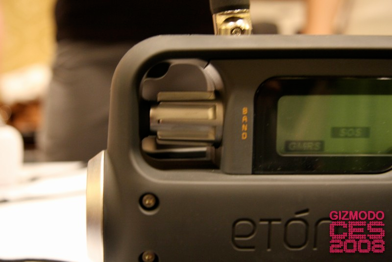 Illustration for article titled Grundig Eton FR1000 Voicelink Survival Radio Is Gorgeous
